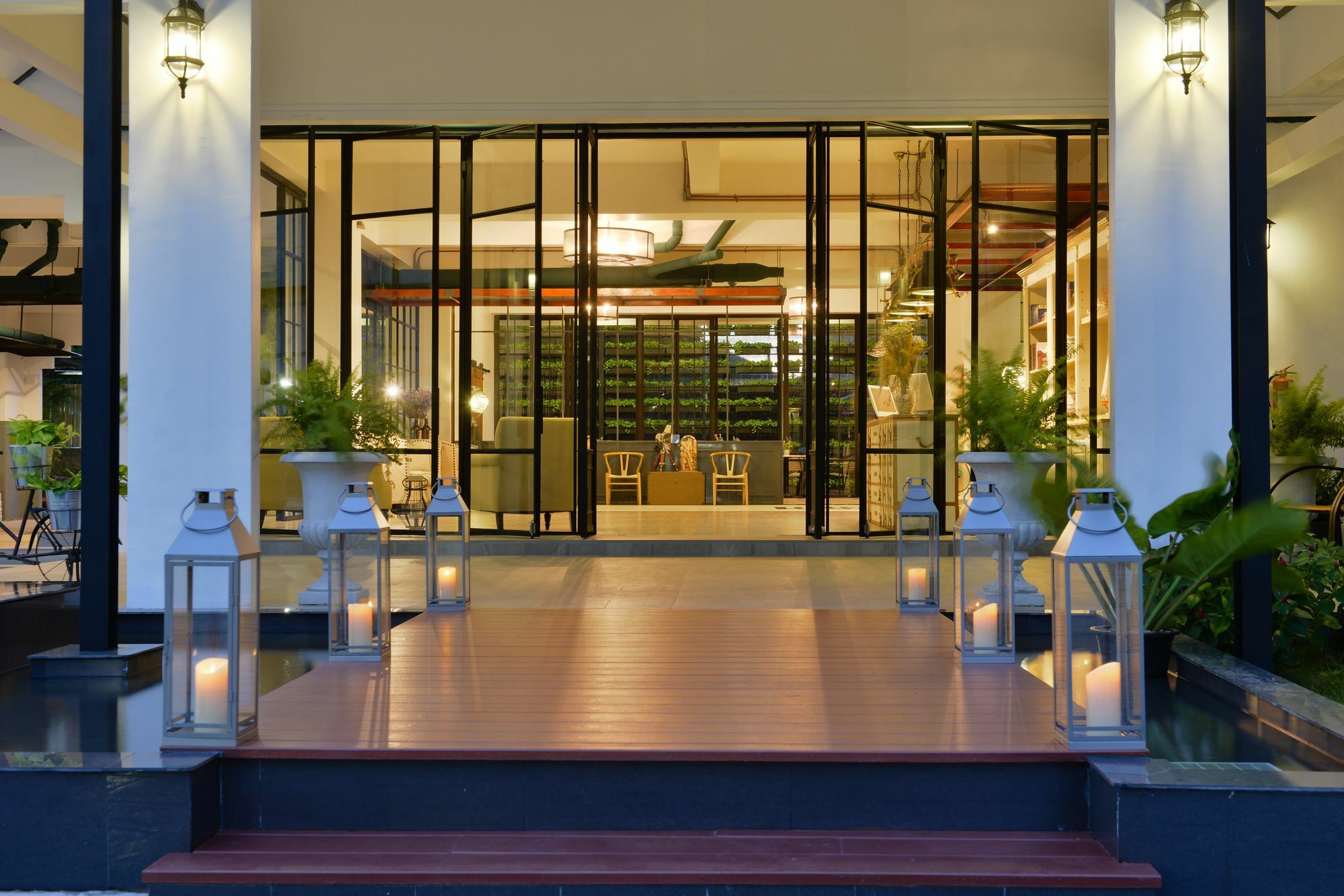 Ruenthip Pattaya Hotell Exteriör bild