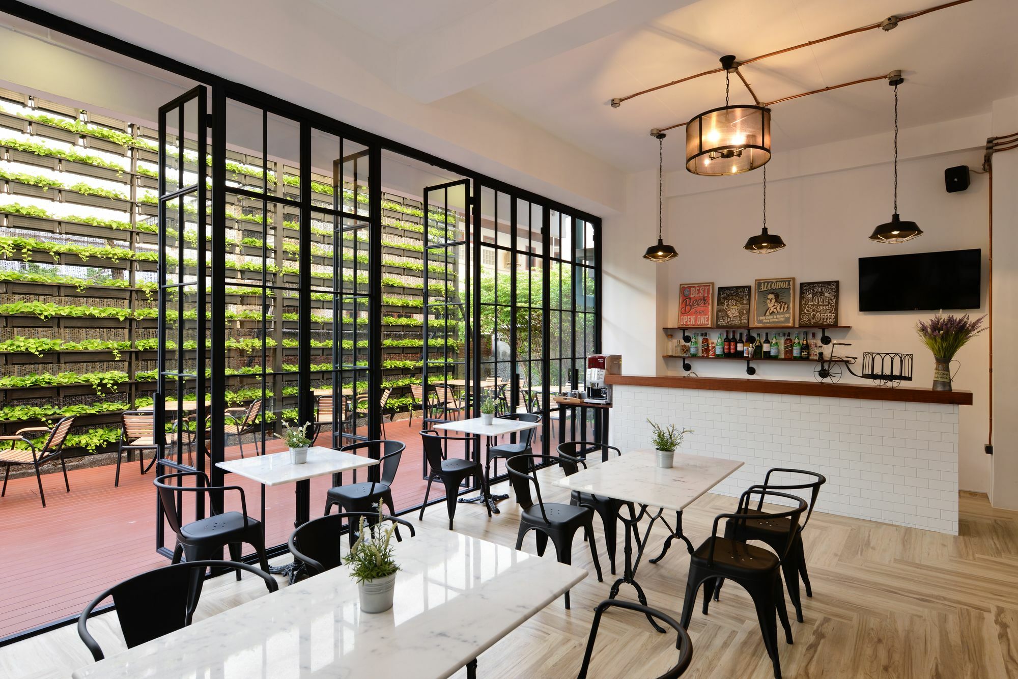 Ruenthip Pattaya Hotell Exteriör bild