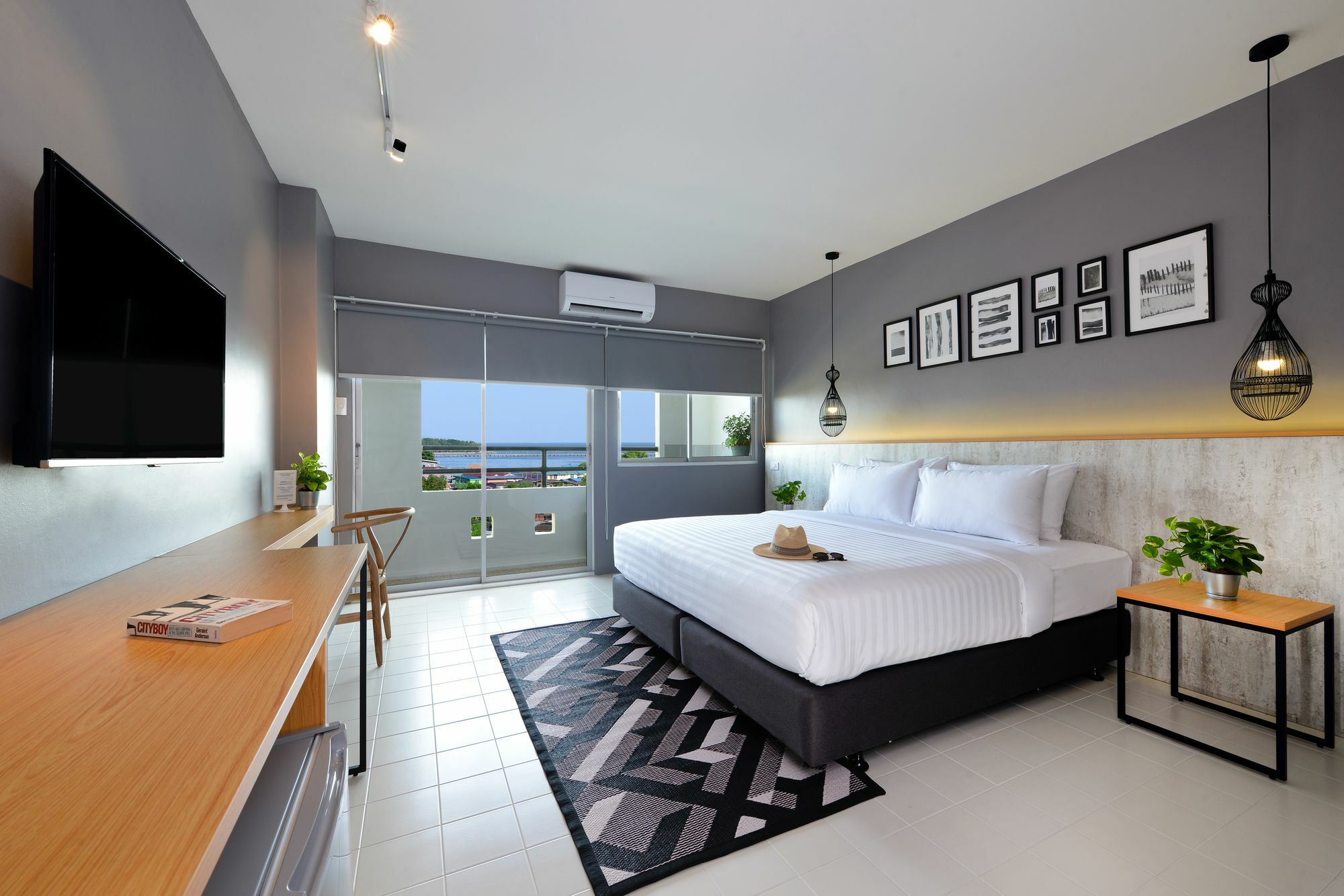 Ruenthip Pattaya Hotell Exteriör bild