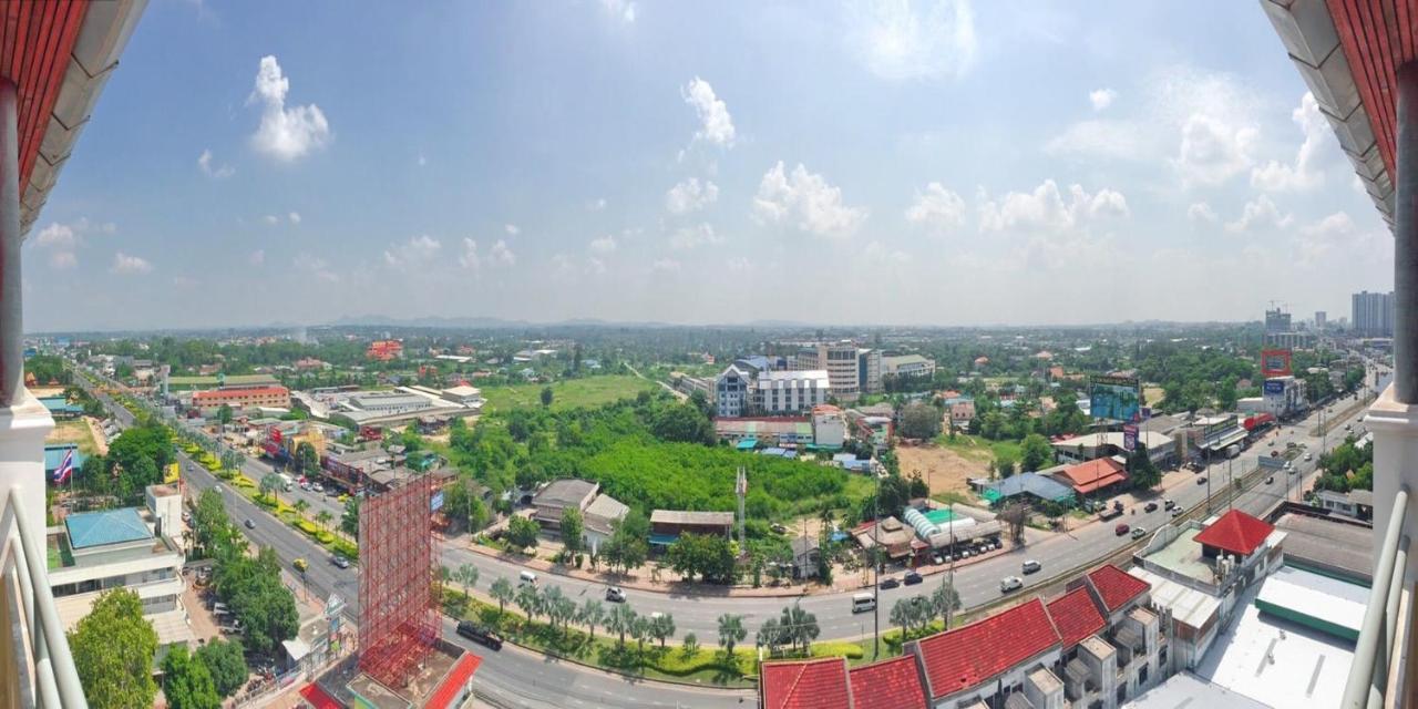Ruenthip Pattaya Hotell Exteriör bild